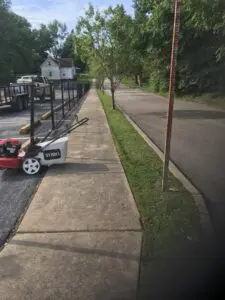 weekly grass cutting collinsville il